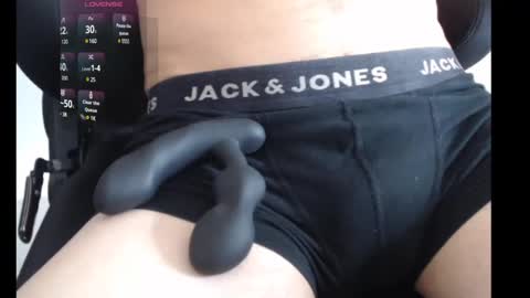 Snapshot of flow69flow chatting on 02/04/25, 12:33 flow69flow online show from 02/04/25, 12:33