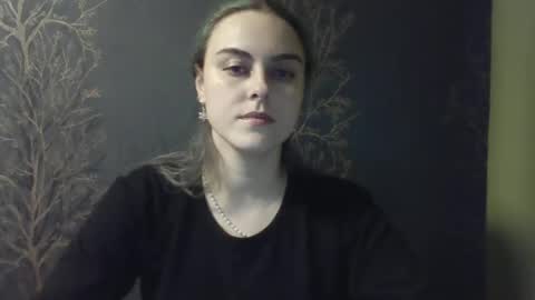 Ambika 3 online show from 12/19/25, 01:51