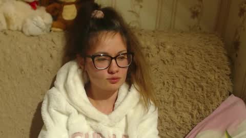 say meow and send tip  online show from 12/15/24, 09:42