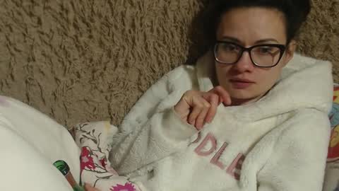 say meow and send tip  online show from 02/15/25, 11:03