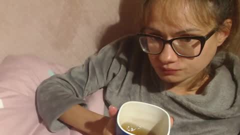 say meow and send tip  online show from 10/01/25, 12:55