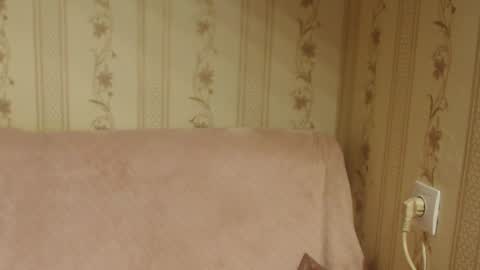 say meow and send tip  online show from 11/09/25, 11:30