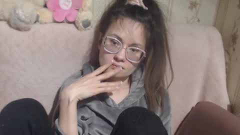 Snapshot of flowercandydoll chatting on 03/20/26, 04:34 say meow and send tip online show from 03/20/26, 04:34