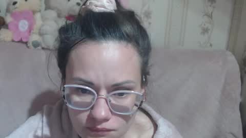 Snapshot of flowercandydoll chatting on 04/16/26, 07:42 say meow and send tip online show from 04/16/26, 07:42