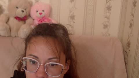 Snapshot of flowercandydoll chatting on 05/15/26, 11:17 say meow and send tip online show from 05/15/26, 11:17
