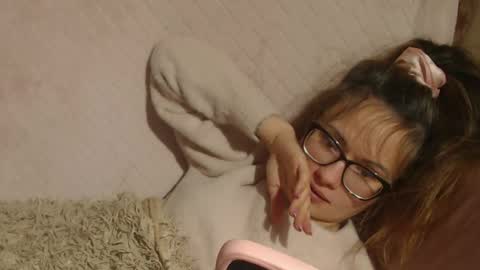 say meow and send tip  online show from 10/28/25, 04:42