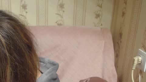 say meow and send tip  online show from 11/17/25, 02:12