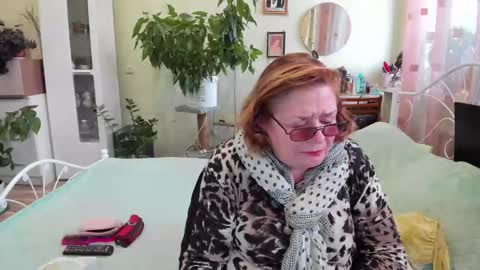 Flowerlower online show from 09/20/25, 02:40