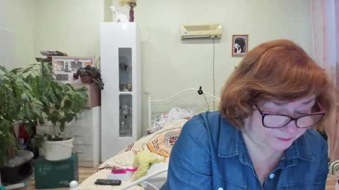 Flowerlower online show from 12/15/25, 06:50