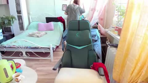 Flowerlower online show from 02/21/26, 08:15