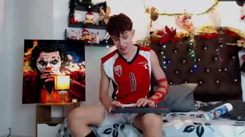 flowers109 online show from 12/29/24, 12:30