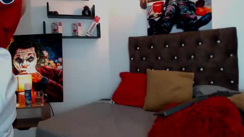 flowers109 online show from 01/12/25, 10:33