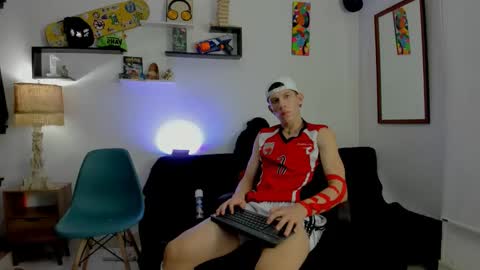 flowers109 online show from 01/13/25, 01:56