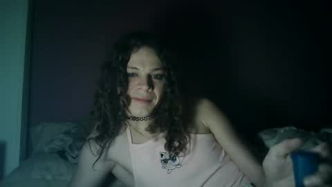 Snapshot of flowpinou chatting on 05/04/26, 07:15 Emmy online show from 05/04/26, 07:15
