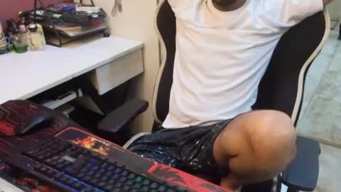 Snapshot of flowthefun chatting on 07/19/26, 10:41 flowthefun online show from 07/19/26, 10:41