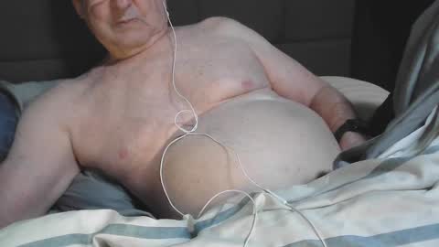 FLshowman online show from 02/12/25, 01:30