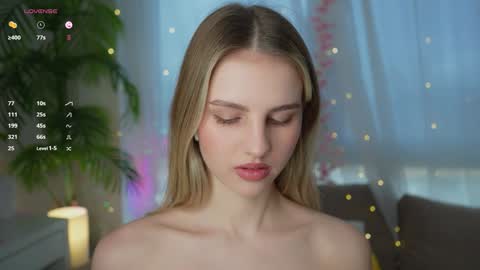 Adeline online show from 12/02/24, 08:52