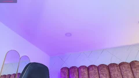  FLUFFY BUBBLE  online show from 03/09/26, 04:27