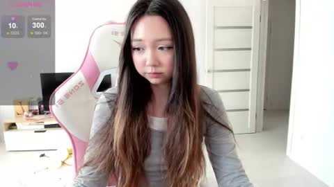 Snapshot of fluffy_rose chatting on 07/20/26, 01:53 Rose online show from 07/20/26, 01:53