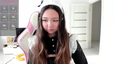 Snapshot of fluffy_rose chatting on 07/25/26, 01:15 Rose online show from 07/25/26, 01:15