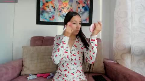 Flufi 740 online show from 10/03/25, 11:07