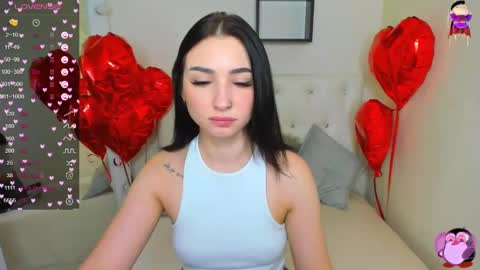 Lina online show from 02/24/25, 11:41