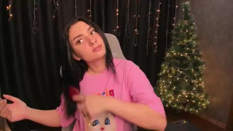 Lina online show from 12/15/25, 02:16