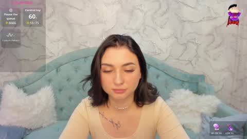 Lina online show from 04/17/26, 12:13