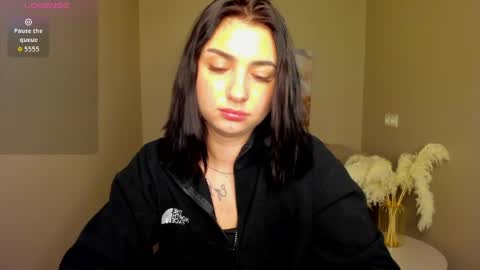Lina online show from 05/23/26, 12:05