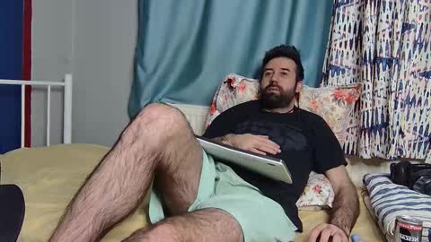Snapshot of flycb chatting on 12/17/25, 06:58 Fly online show from 12/17/25, 06:58