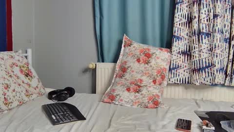 FlyDirty online show from 10/09/25, 03:43