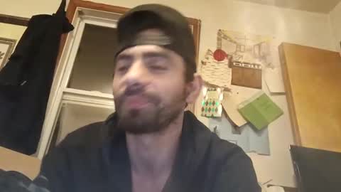 Snapshot of flyyguy69 chatting on 11/18/25, 06:29 flyyguy69 online show from 11/18/25, 06:29