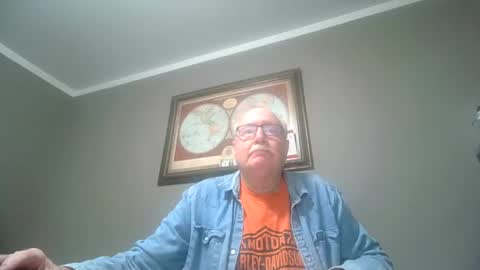 Snapshot of fmfsocal123 chatting on 11/23/25, 01:27 fmfsocal123 online show from 11/23/25, 01:27