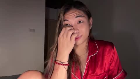 Snapshot of foeheart chatting on 03/17/26, 06:55 Foe online show from 03/17/26, 06:55