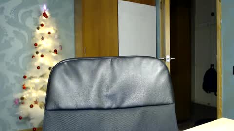 Molli  Ready for any play with you. Hottest show in pvt  Help a student earn big tokens  online show from 01/25/25, 12:27