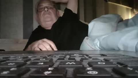 fofodi online show from 10/13/25, 02:39