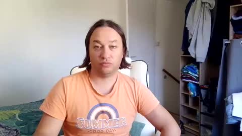 Snapshot of foix228489 chatting on 09/22/25, 11:23 foxalwaysexcited online show from 09/22/25, 11:23