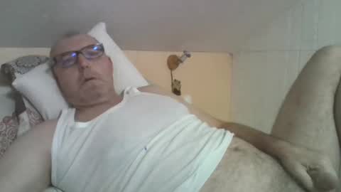 Snapshot of fojtik chatting on 11/09/25, 07:06 Fojtik online show from 11/09/25, 07:06