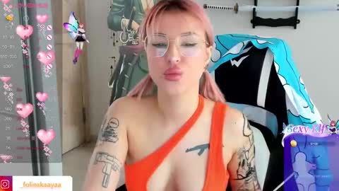 Snapshot of folinskaayaa chatting on 02/15/25, 04:25 folinskaayaa online show from 02/15/25, 04:25