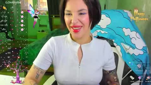 Snapshot of folinskaayaa chatting on 11/05/25, 05:29 folinskaayaa online show from 11/05/25, 05:29