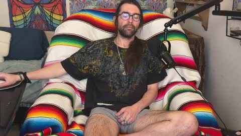 Snapshot of folkemord69 chatting on 04/01/26, 12:28 Chris online show from 04/01/26, 12:28