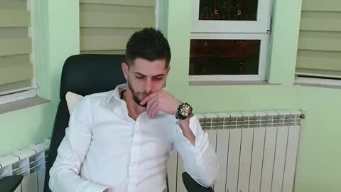 independent model online show from 12/09/24, 05:52