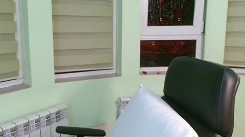 independent model online show from 12/15/24, 07:10