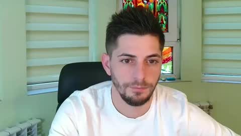 independent model online show from 01/13/25, 02:32