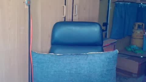 independent model online show from 09/29/25, 05:07