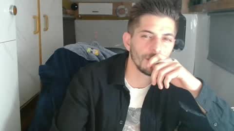 independent model online show from 11/09/25, 05:00