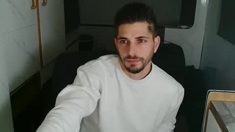 independent model online show from 11/24/25, 07:24