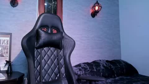 Snapshot of foniland_ chatting on 03/18/26, 11:08 Foni online show from 03/18/26, 11:08