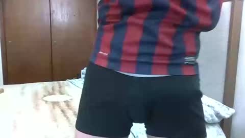 fonzi_flores online show from 02/15/26, 08:27