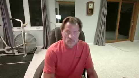 Snapshot of foodforcatfists chatting on 09/24/25, 02:48 foodforcatfists online show from 09/24/25, 02:48